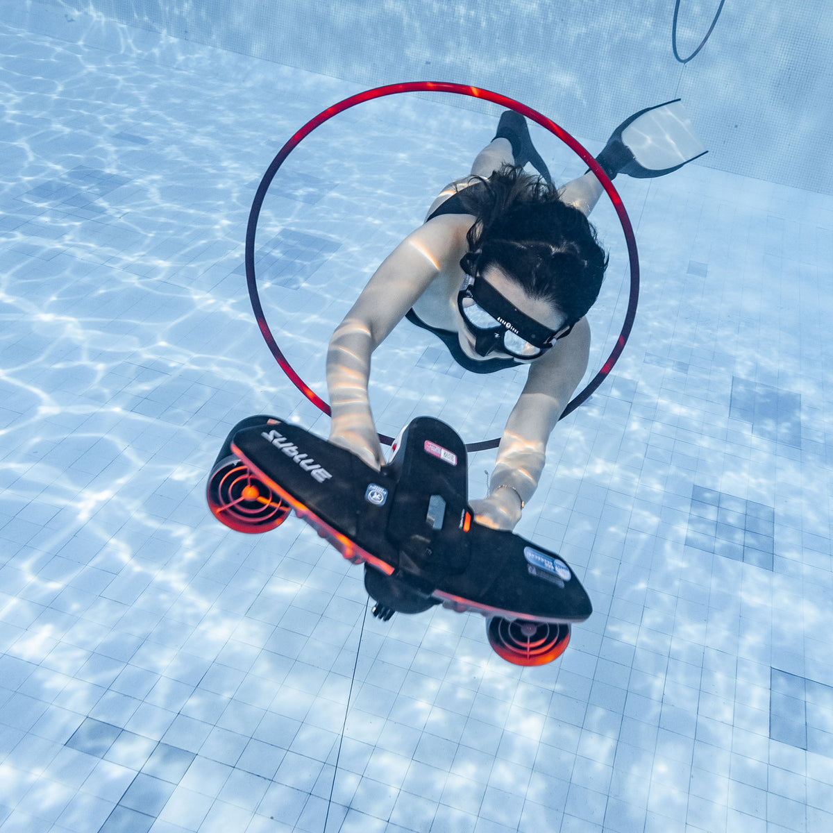 Navbow Underwater Scooter – Dual-Motor Dive Propulsion with OLED Display & 40m Depth Rating