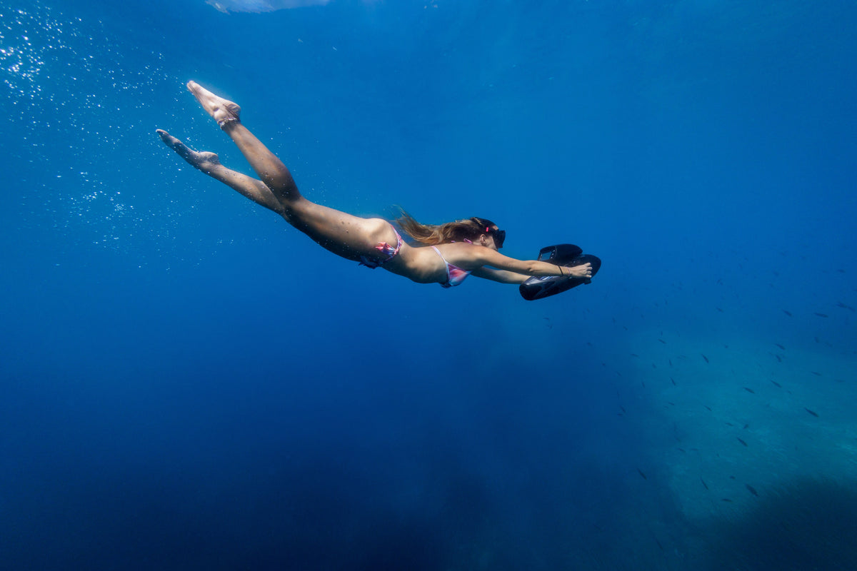 SUBLUE VAPOR Underwater Scooter – 6.21 MPH Pump-Jet Propulsion with Smart Dive Display