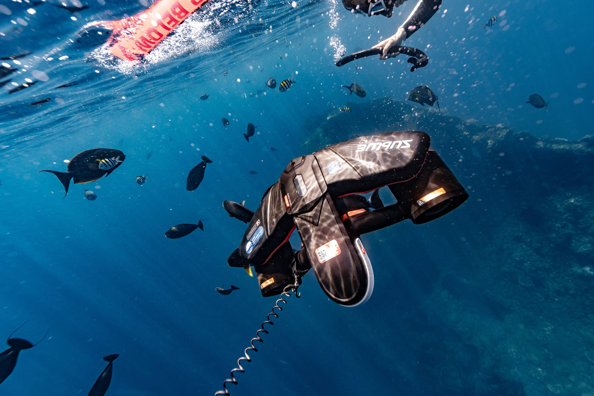 Navbow Underwater Scooter – Dual-Motor Dive Propulsion with OLED Display & 40m Depth Rating