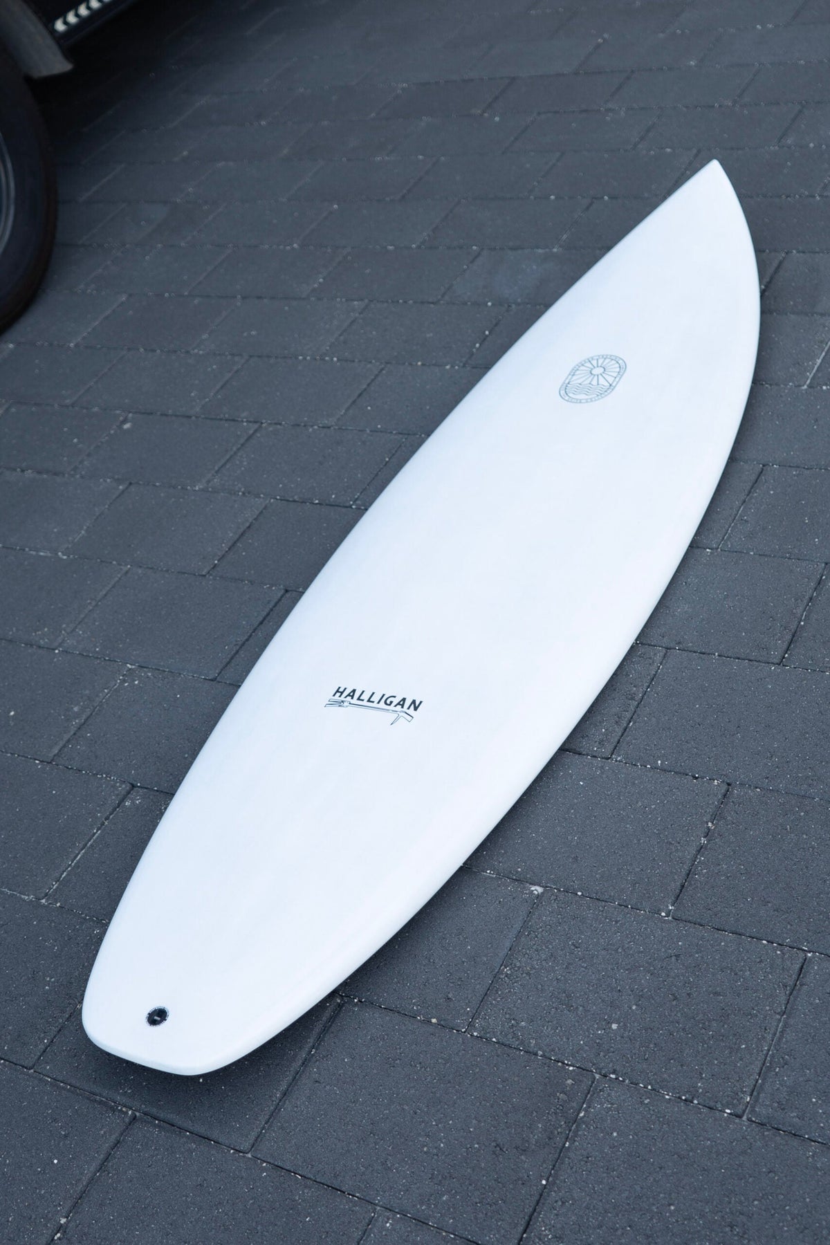 The Halligan Shortboard Surfboard – High-Performance EPS & Carbon BPT Shortboard for Medium to Large Waves