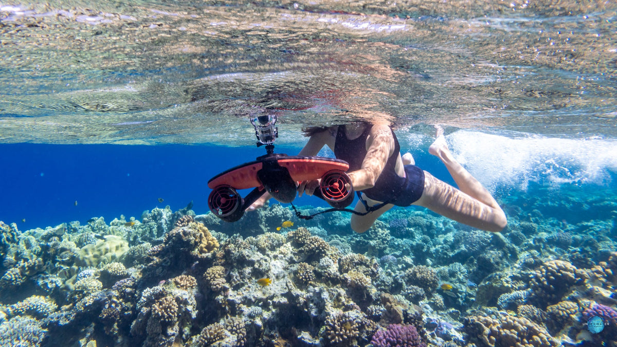 Navbow Underwater Scooter – Dual-Motor Dive Propulsion with OLED Display & 40m Depth Rating