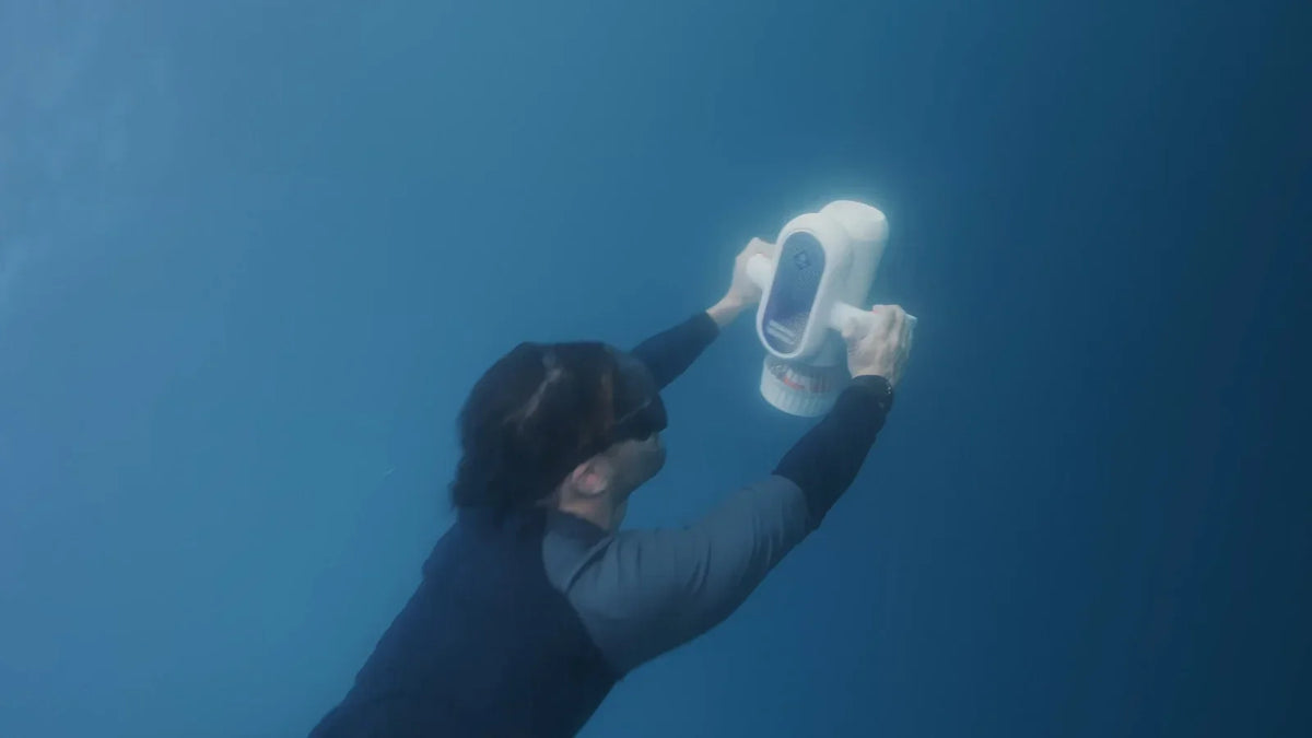 SUBLUE EZ Underwater Scooter – Compact 3.13 MPH Recreational Water Scooter with 15m Depth Rating