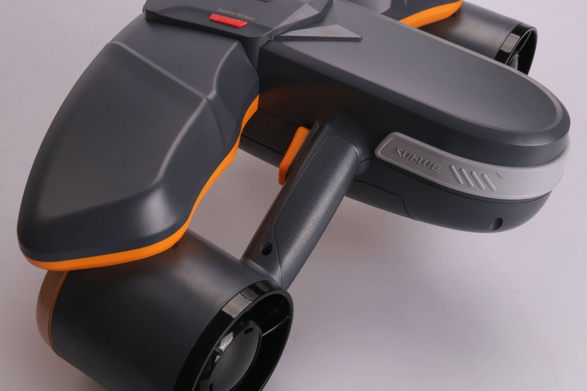 SUBLUE Navbow+ Underwater Scooter – Dual-Motor Dive Propulsion with Real-Time Dive Data