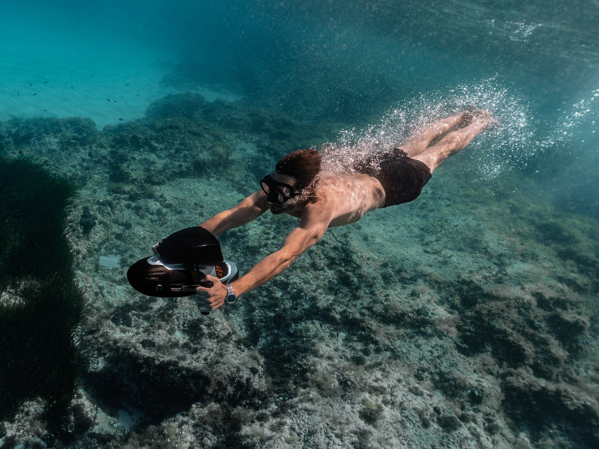 SUBLUE VAPOR Pro Underwater Scooter – 7.46 MPH Pump-Jet Performance with Dual Batteries
