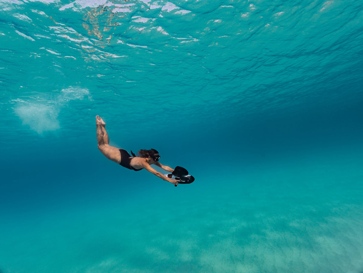 SUBLUE VAPOR Pro Underwater Scooter – 7.46 MPH Pump-Jet Performance with Dual Batteries