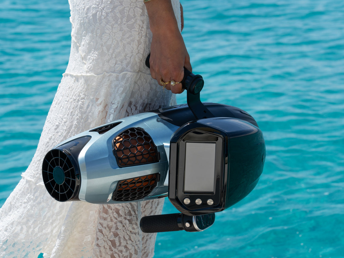 SUBLUE VAPOR Pro Underwater Scooter – 7.46 MPH Pump-Jet Performance with Dual Batteries