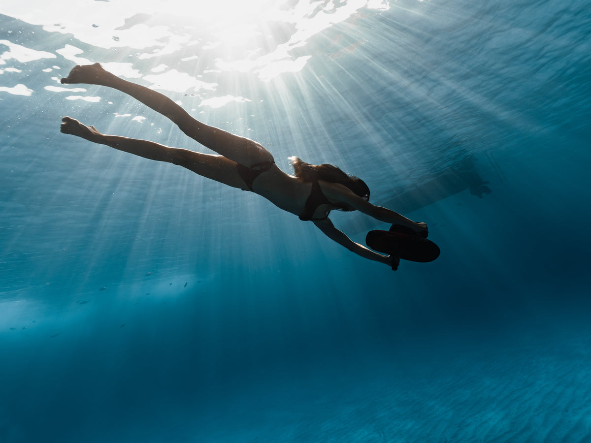 SUBLUE VAPOR Underwater Scooter – 6.21 MPH Pump-Jet Propulsion with Smart Dive Display
