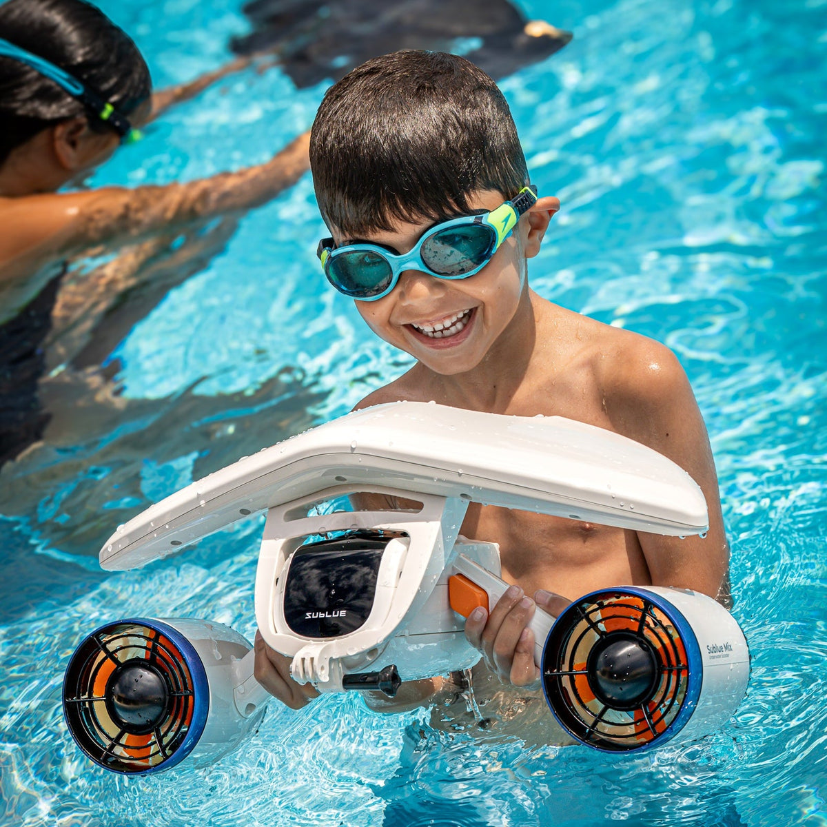SUBLUE Mix 2026 Underwater Scooter – Dual-Speed Propulsion with 40m Depth Rating