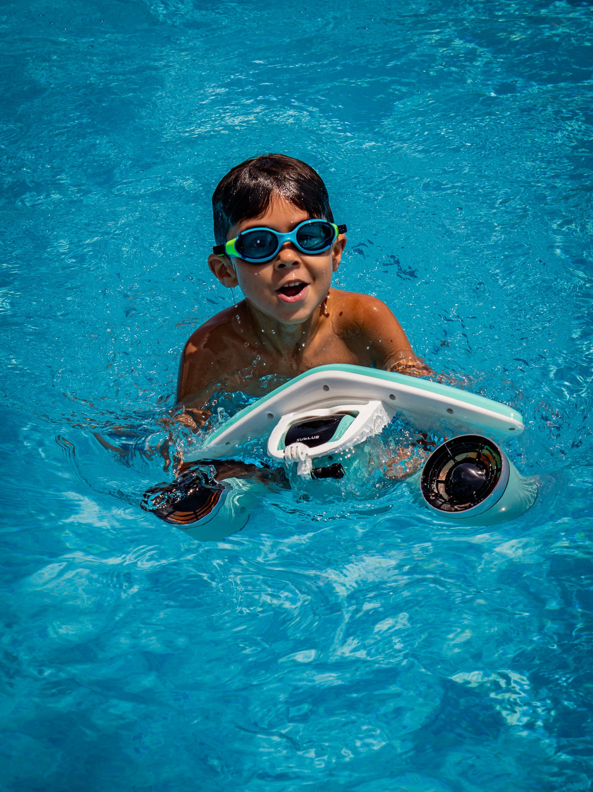 SUBLUE Mix 2026 Underwater Scooter – Dual-Speed Propulsion with 40m Depth Rating