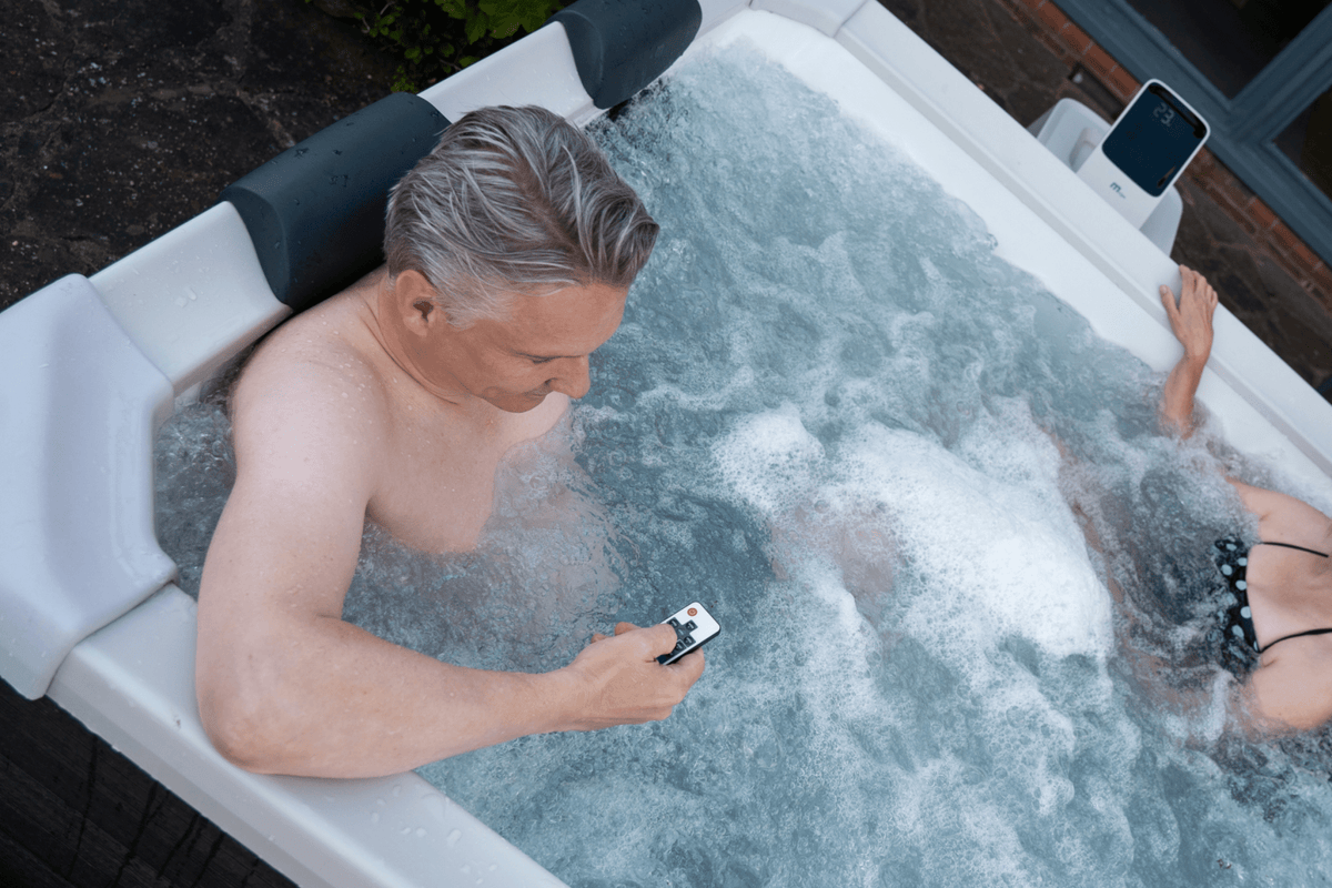 MSPA | OSLO | Frame Series | Rigid Hot Tub & Spa | Light up the night | Upto 6 Person - Aloha Swim Wellness