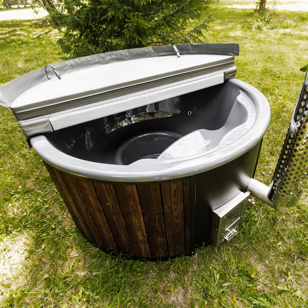 Premium 4-Person Wood-Fired Hot Tub – ThermoWood® & Fiberglass