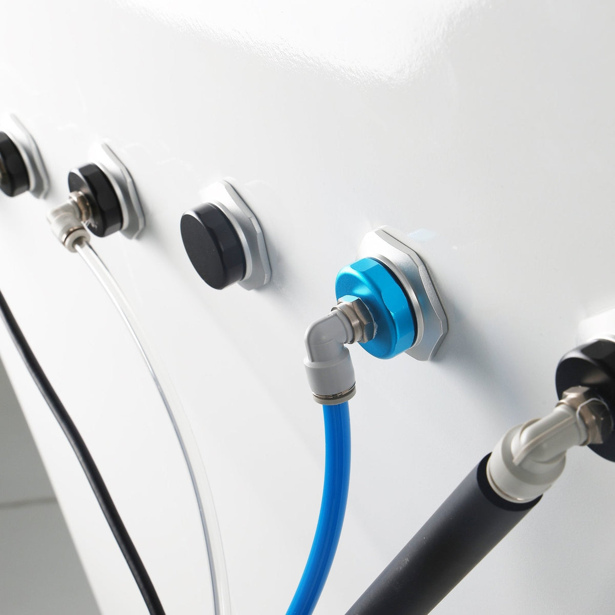 MedEq TimePod 2 – 2.0 ATA Triangular Hard-Shell Hyperbaric Chamber