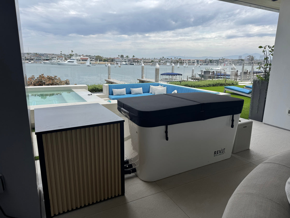 X Tub Acrylic Cold Plunge System – LUX 1.5 HP Chiller & Filtration - Aloha Swim Wellness