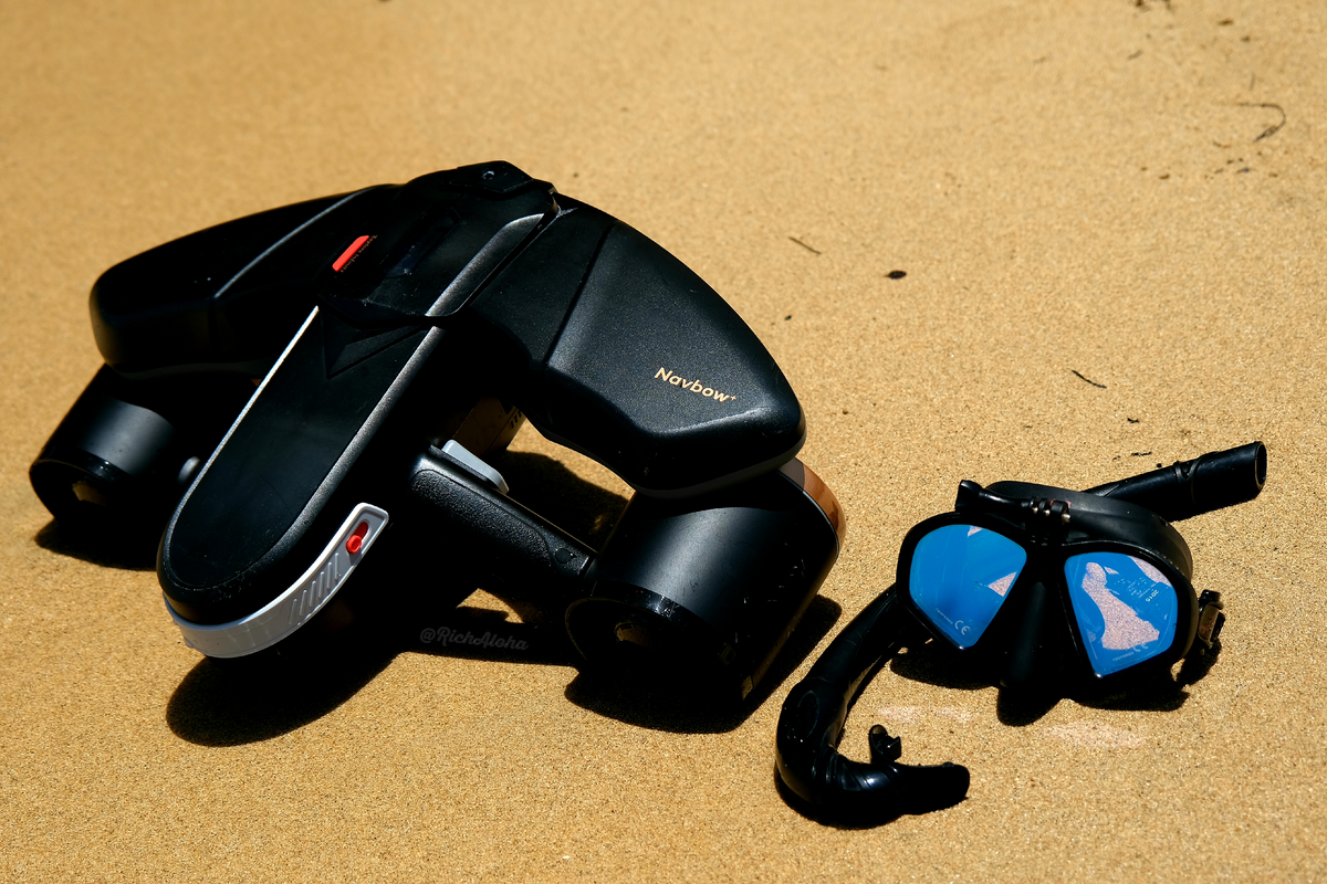 SUBLUE Navbow+ Underwater Scooter – Dual-Motor Dive Propulsion with Real-Time Dive Data