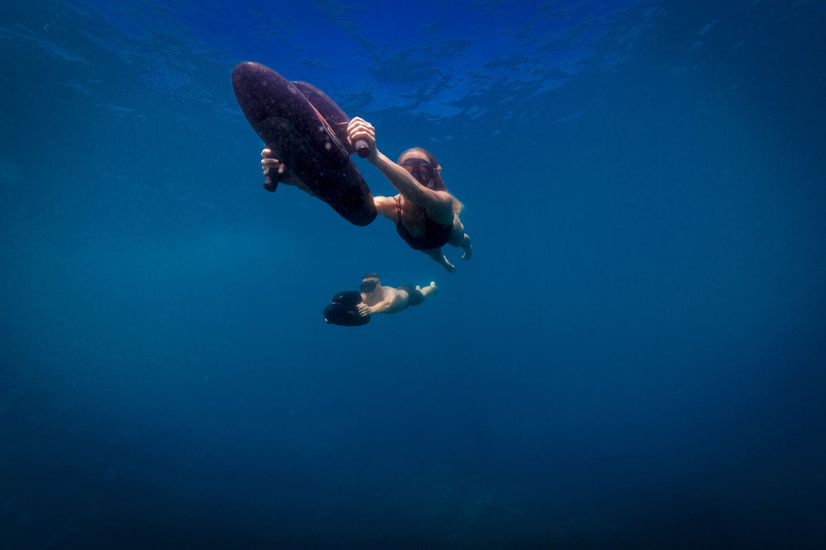 SUBLUE VAPOR Underwater Scooter – 6.21 MPH Pump-Jet Propulsion with Smart Dive Display