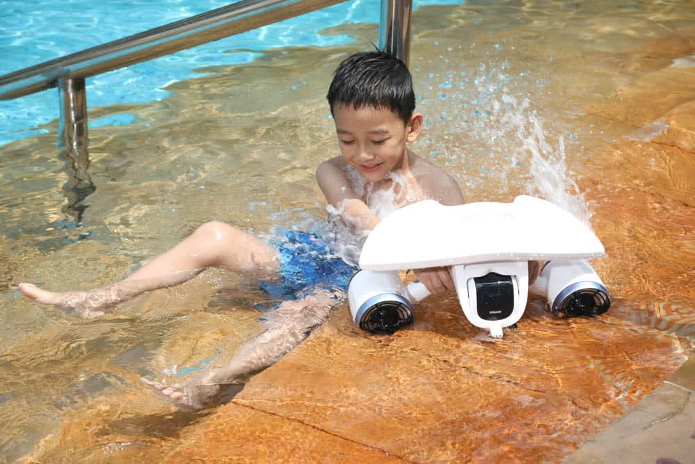 SUBLUE Mix 2026 Underwater Scooter – Dual-Speed Propulsion with 40m Depth Rating