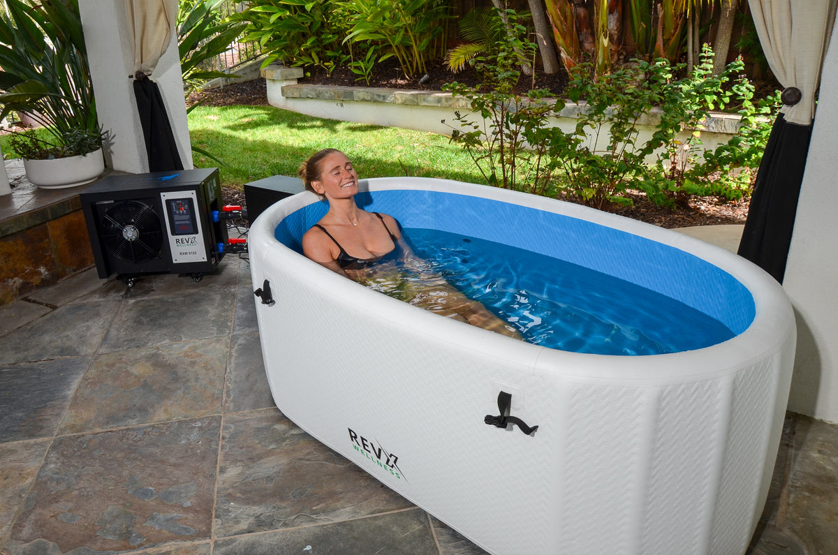 RevX Inflatable Tub Deluxe – 150-Gallon Insulated Cold Plunge for 1–2 People