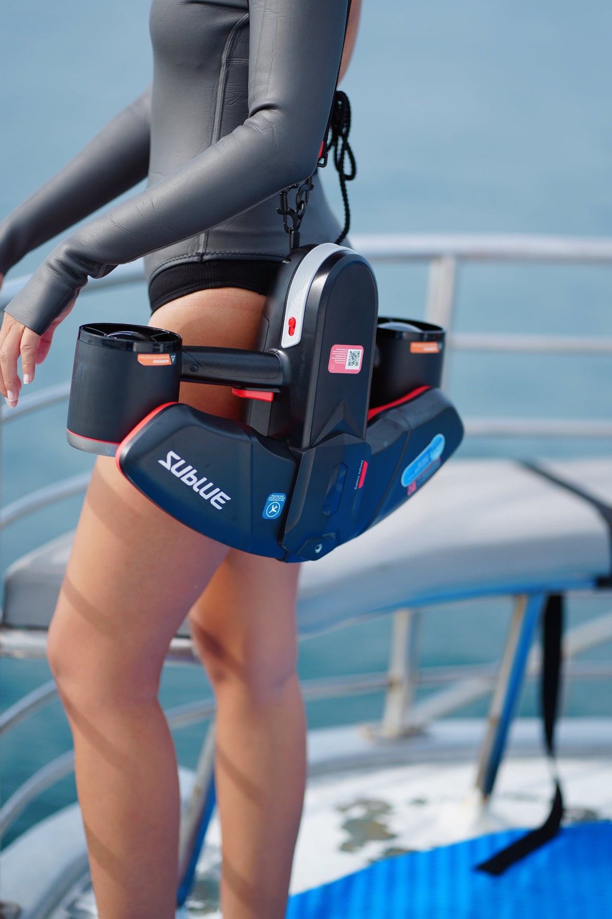 Navbow Underwater Scooter – Dual-Motor Dive Propulsion with OLED Display & 40m Depth Rating