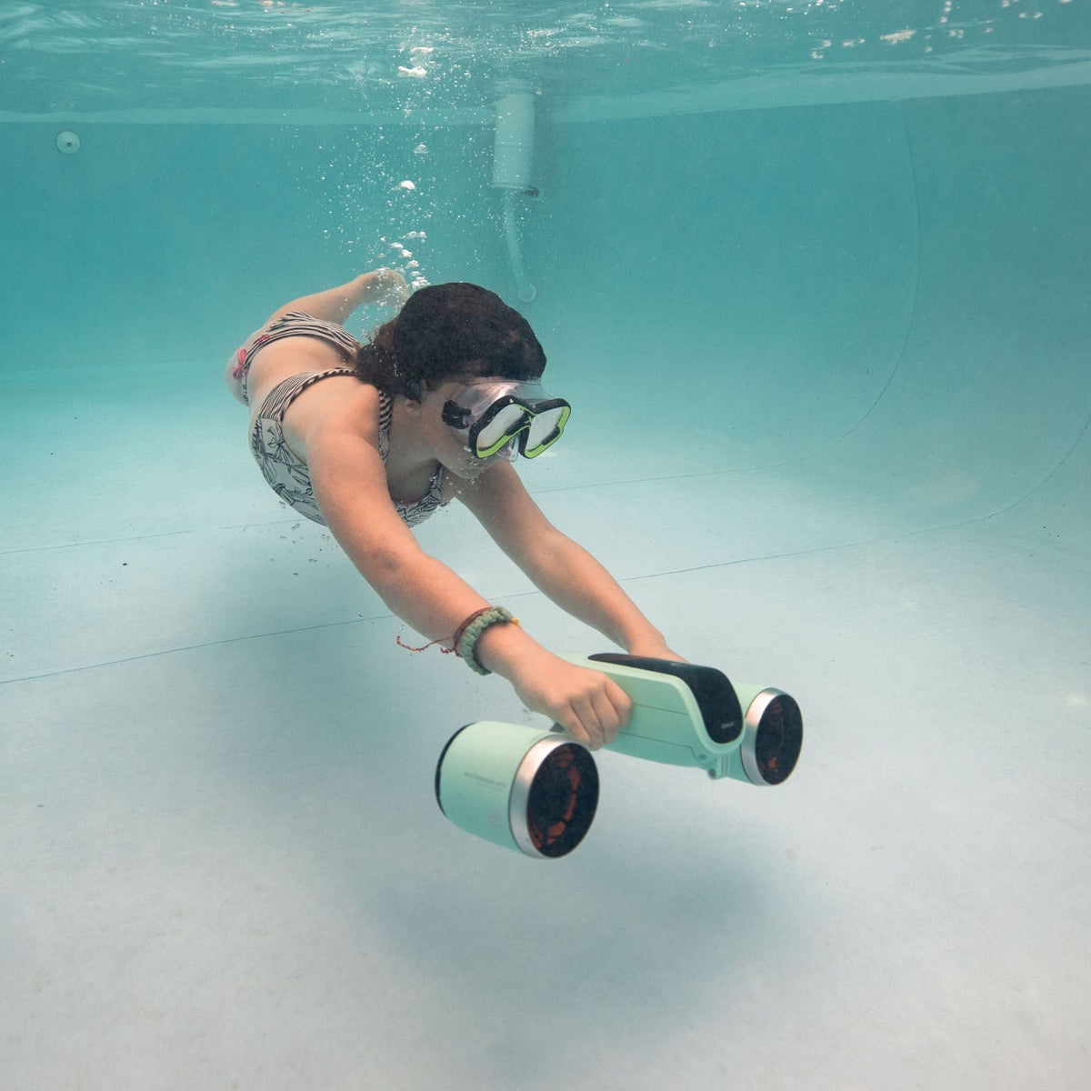 SUBLUE Mix 2026 Underwater Scooter – Dual-Speed Propulsion with 40m Depth Rating