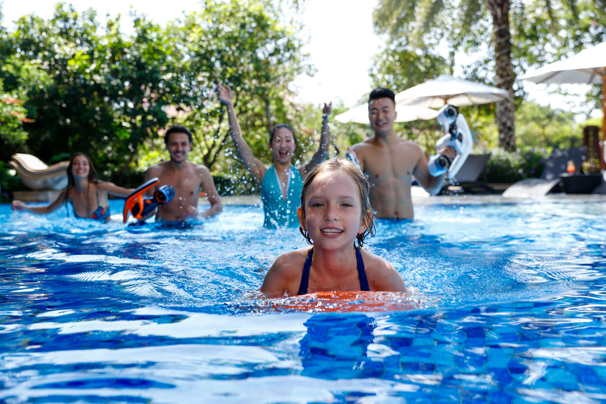 Swii Swim Training &amp; Recreation Propulsion Board – Dual-Propeller Kickboard with Smart Controls