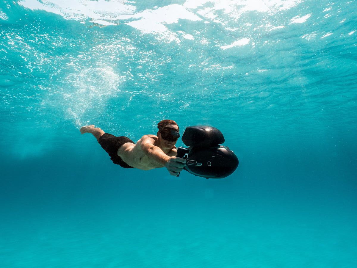 SUBLUE VAPOR Pro Underwater Scooter – 7.46 MPH Pump-Jet Performance with Dual Batteries