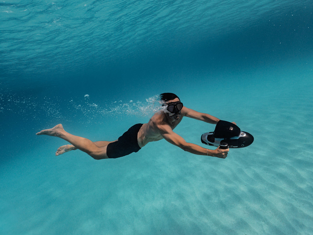 SUBLUE VAPOR Pro Underwater Scooter – 7.46 MPH Pump-Jet Performance with Dual Batteries