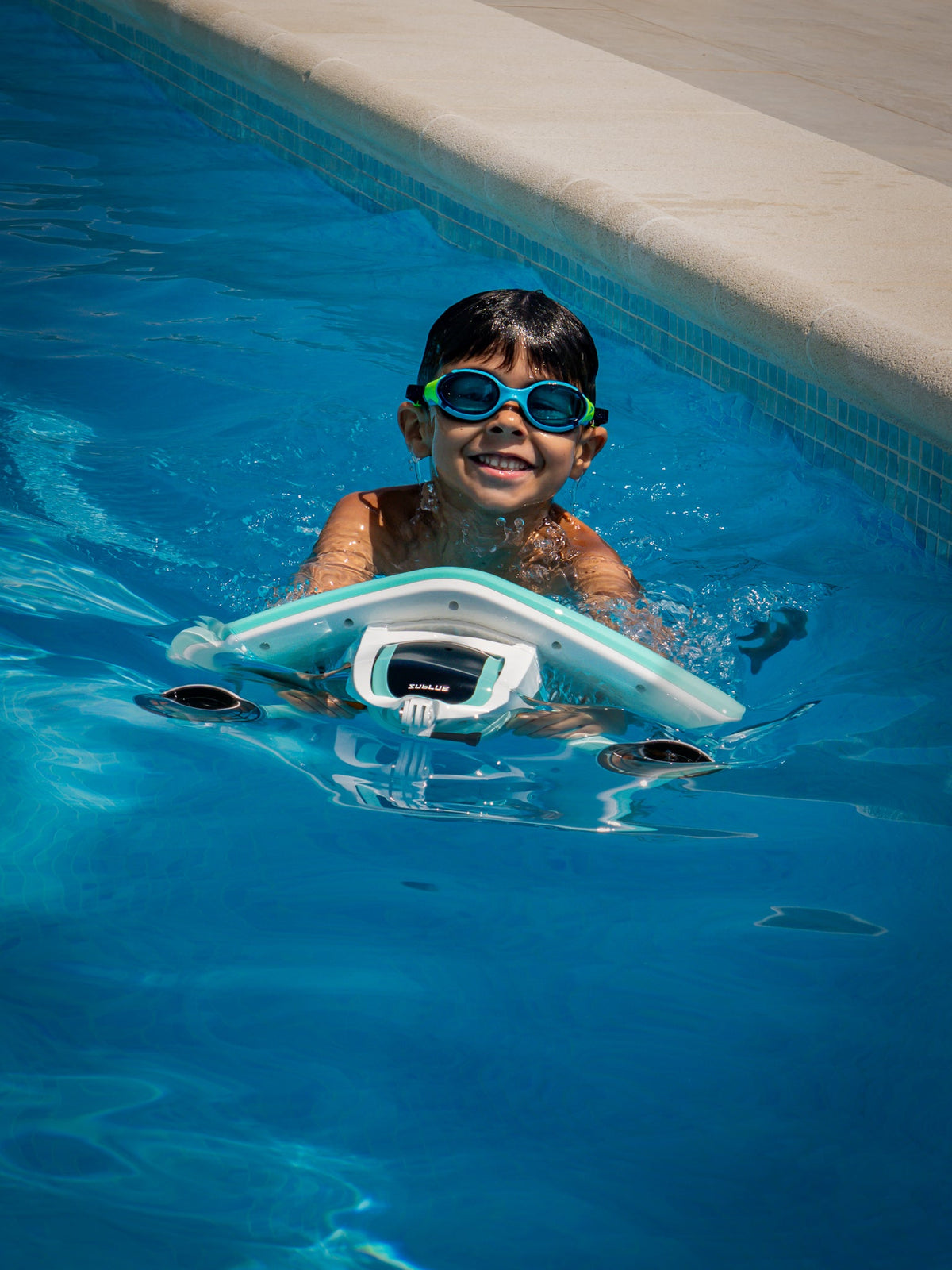 SUBLUE Mix 2026 Underwater Scooter – Dual-Speed Propulsion with 40m Depth Rating