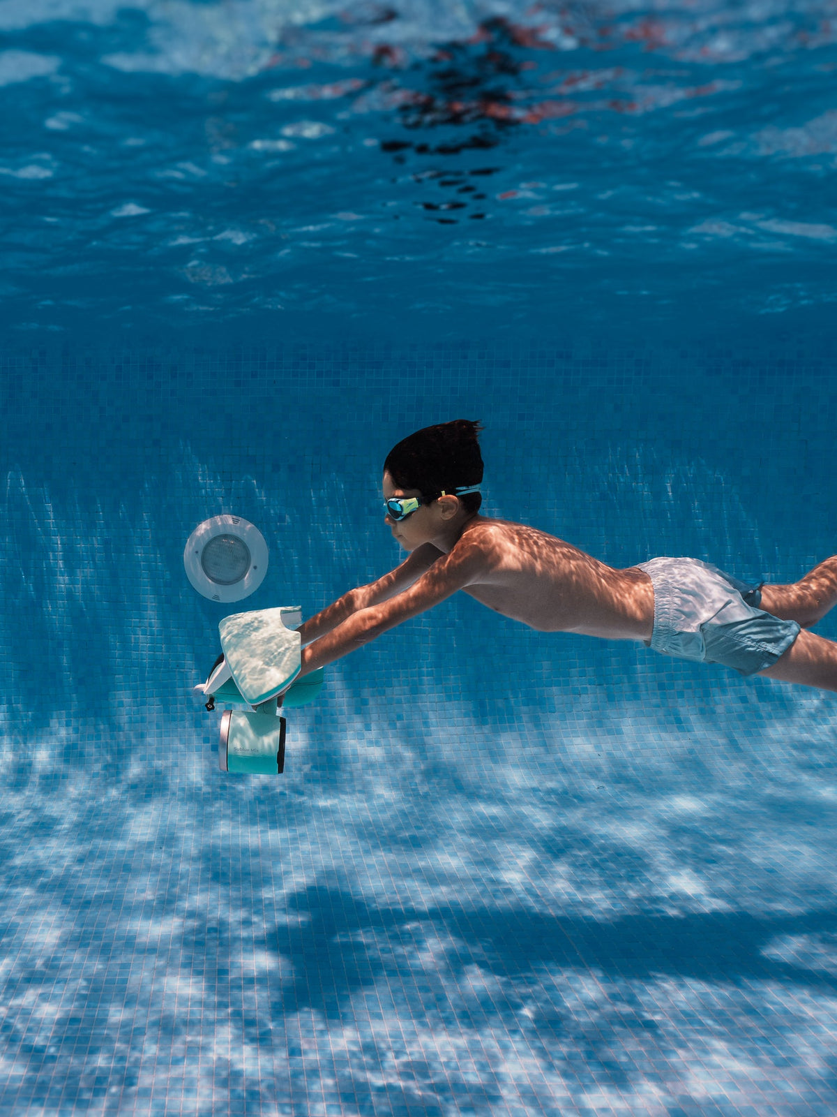 SUBLUE Mix 2026 Underwater Scooter – Dual-Speed Propulsion with 40m Depth Rating