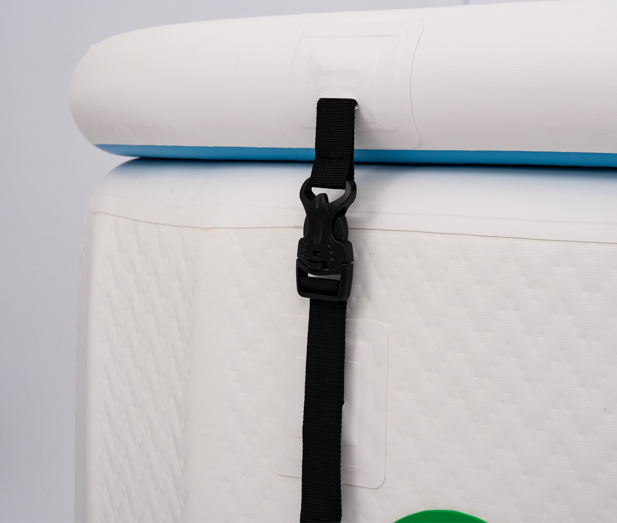 RevX Inflatable Tub Classic – Portable Insulated Cold Plunge with Inflatable Lid