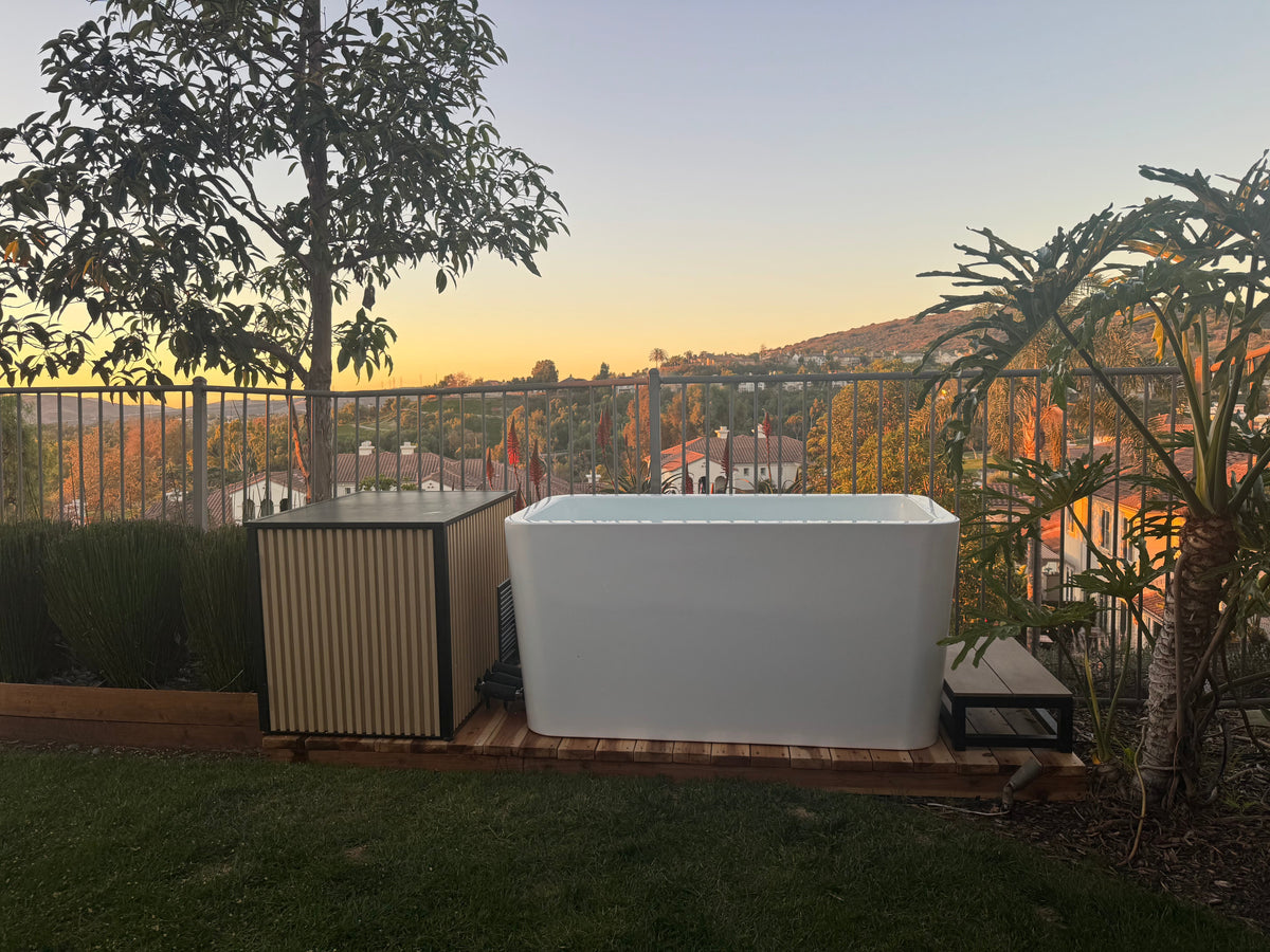 X Tub Acrylic Cold Plunge System – LUX 1.5 HP Chiller & Filtration