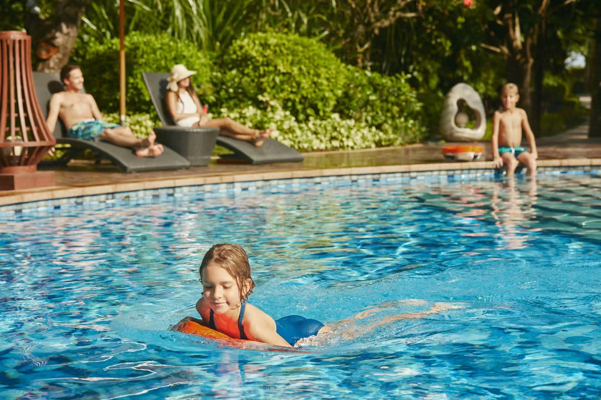 Swii Swim Training &amp; Recreation Propulsion Board – Dual-Propeller Kickboard with Smart Controls