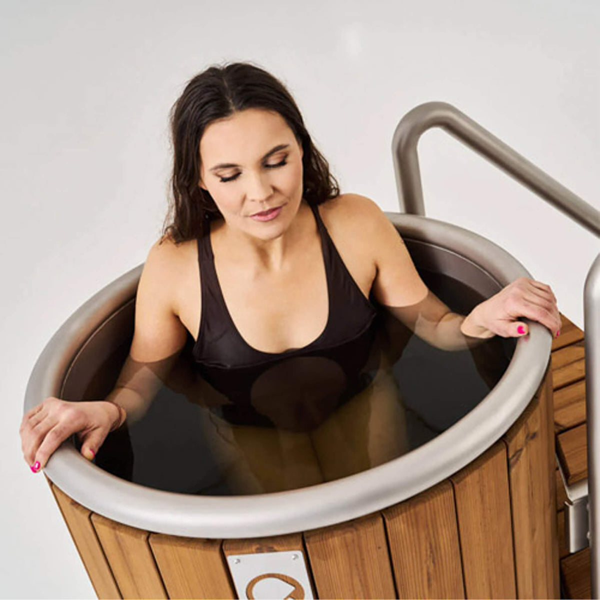 Icetubs IceBarrel Cold Plunge Tub – Thermowood Immersion Spa with Integrated Chiller & Heater
