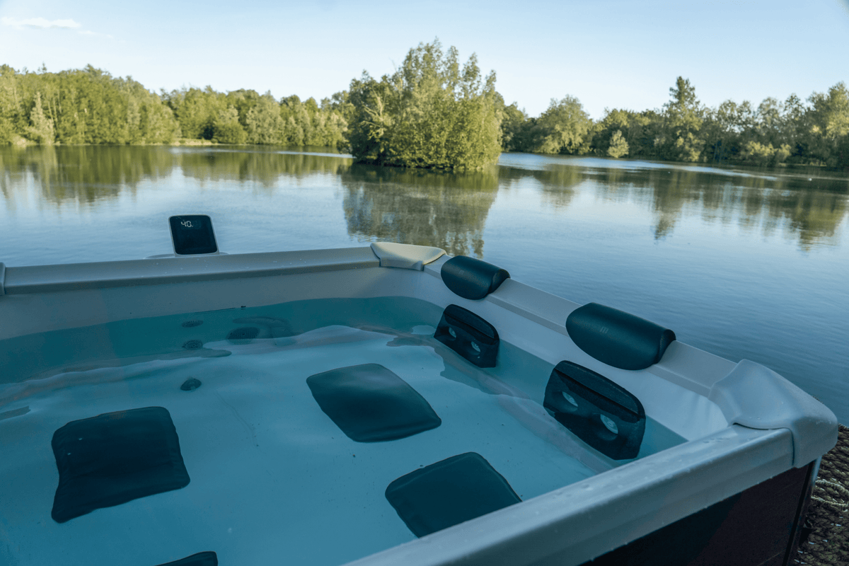 MSPA | OSLO | Frame Series | Rigid Hot Tub & Spa | Light up the night | Upto 6 Person - Aloha Swim Wellness