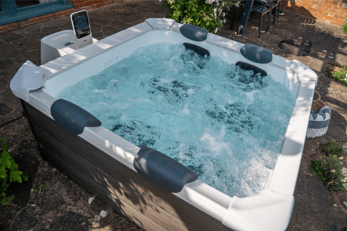 MSPA | OSLO | Frame Series | Rigid Hot Tub & Spa | Light up the night | Upto 6 Person - Aloha Swim Wellness