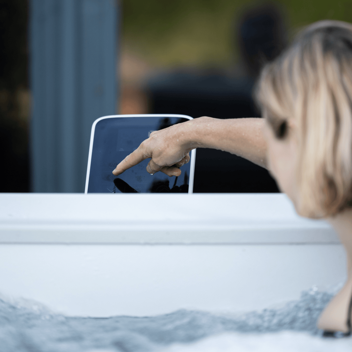 MSPA | OSLO | Frame Series | Rigid Hot Tub & Spa | Light up the night | Upto 6 Person - Aloha Swim Wellness