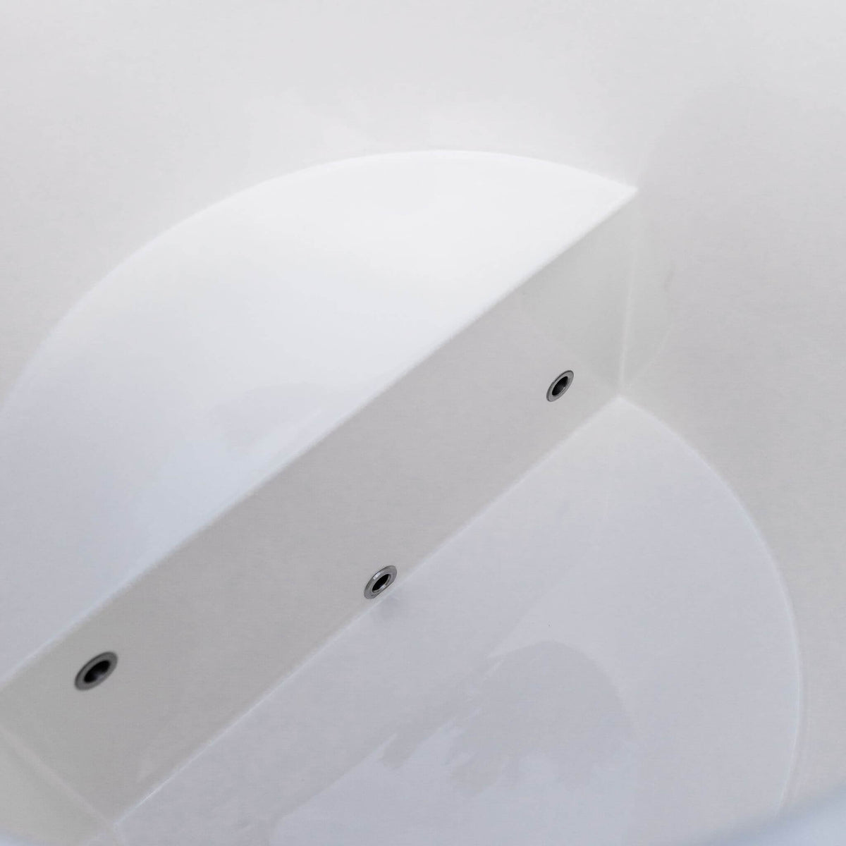 Premium 1-Person Cold Plunge Tub – ThermoWood Exterior & Fiberglass Interior