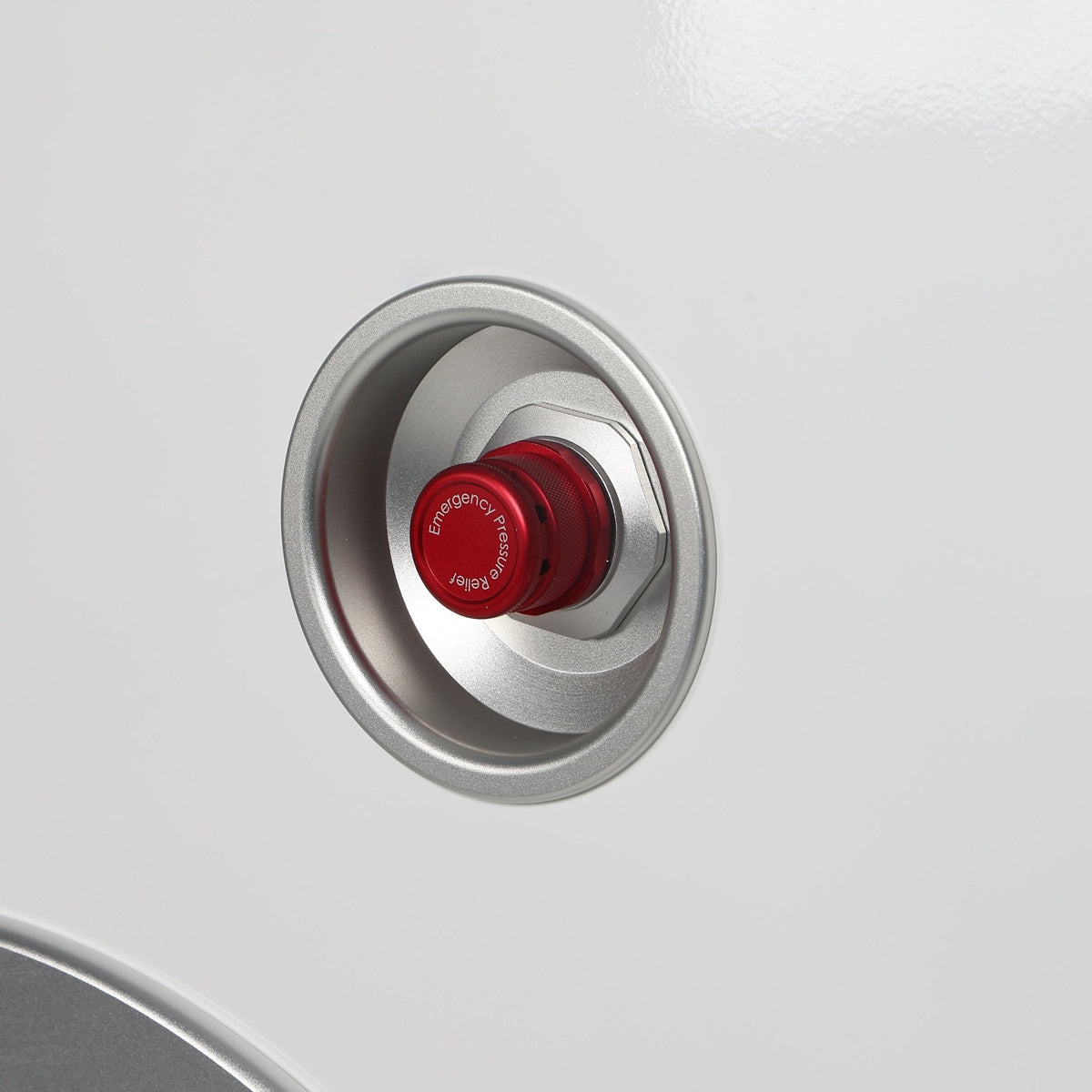 MedEq TimePod 2 – 2.0 ATA Triangular Hard-Shell Hyperbaric Chamber